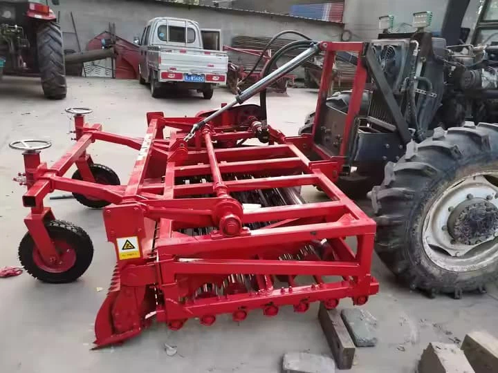 Double Rows Mini Tractor Mounted Garlic Cassava Sweet Garlic Murphy Sectional Garlic Harvester